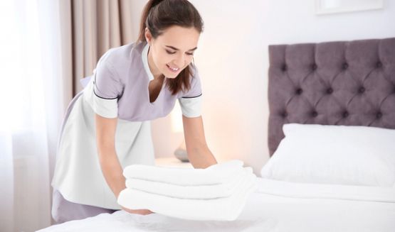 Reinigung von Bettwäsche, Bettdecken, Bettlaken, Kopfkissen für Hotels und Restaurants
